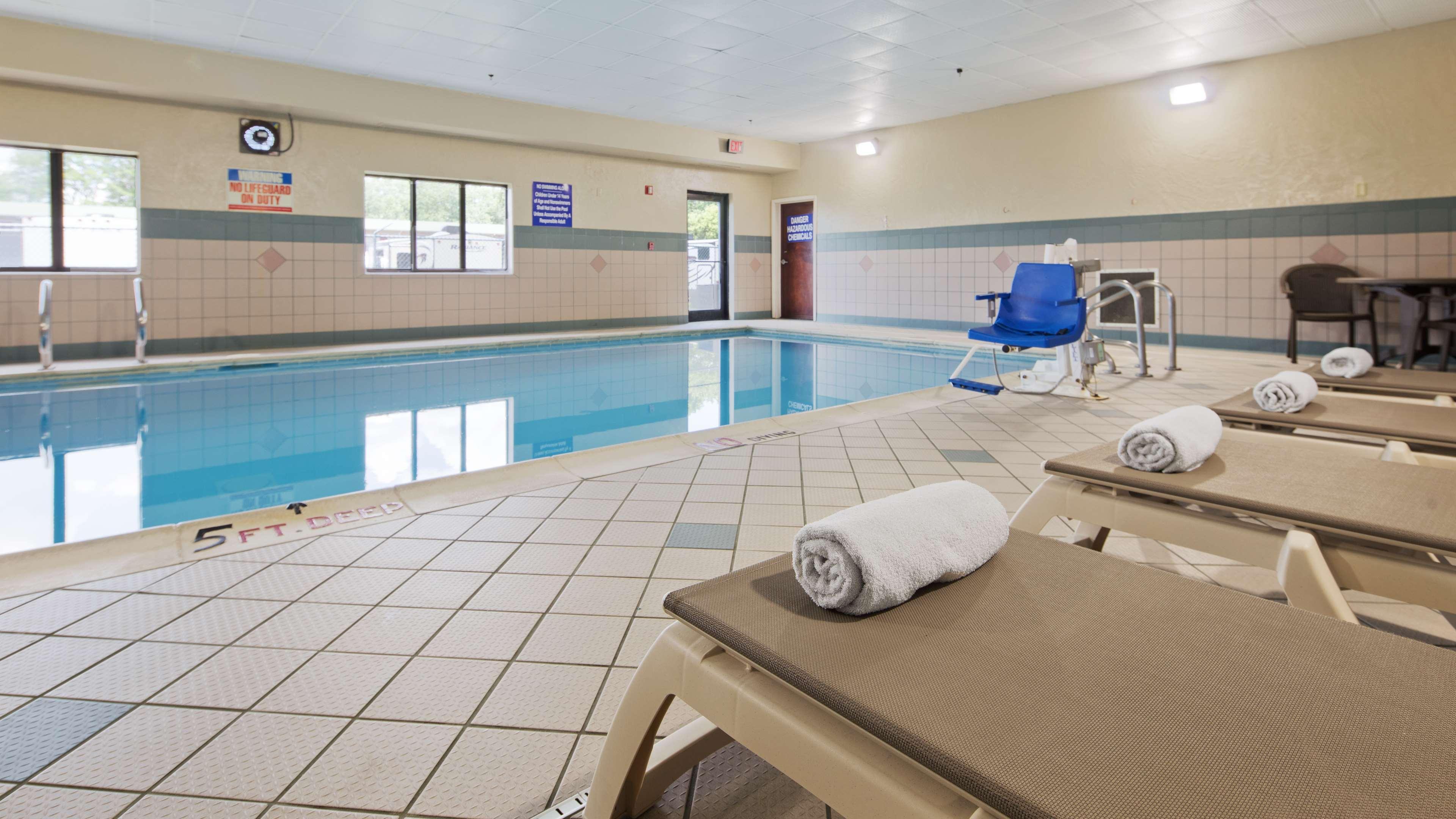 Best Western Elkhart Inn & Suites Εξωτερικό φωτογραφία