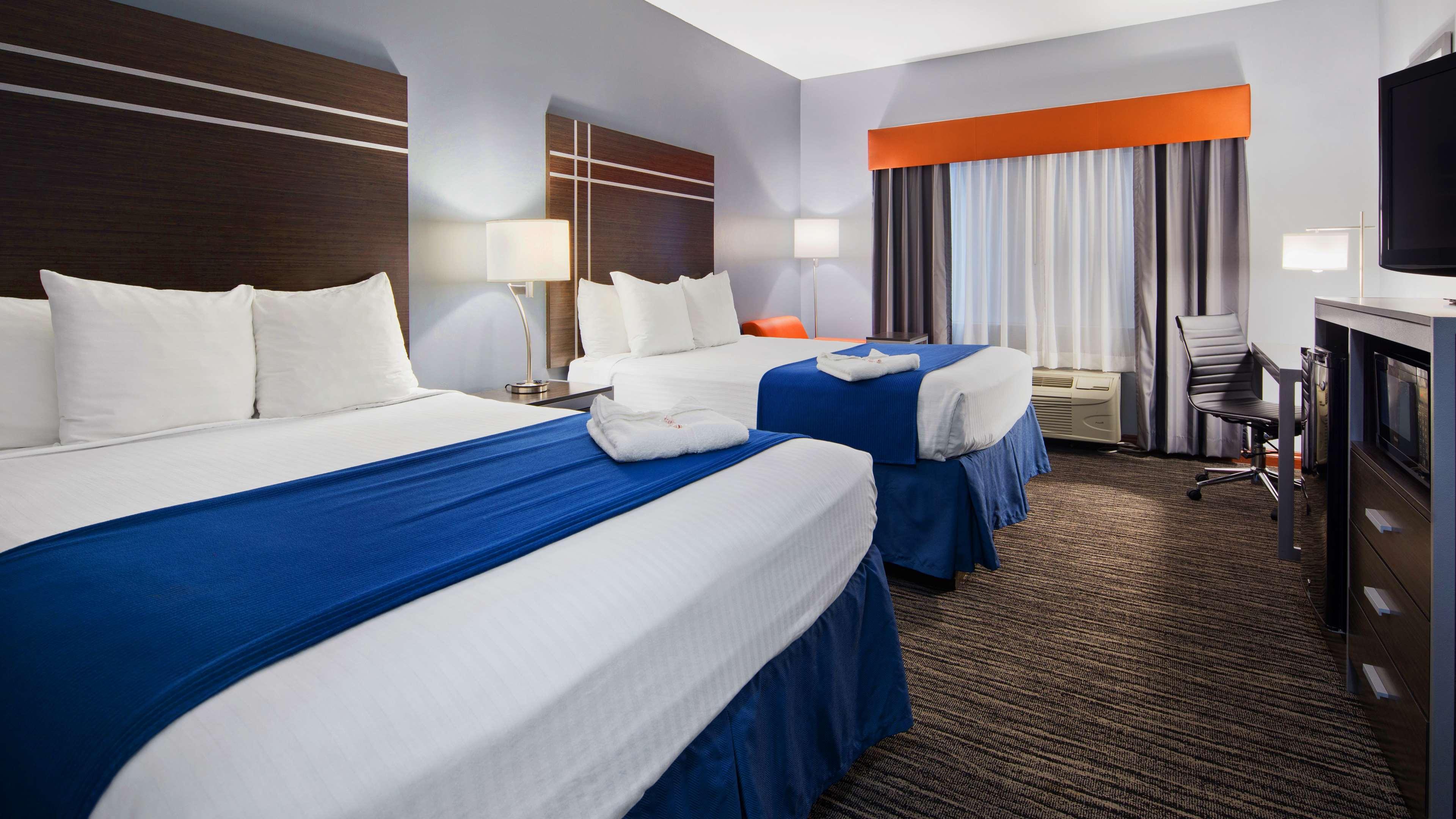 Best Western Elkhart Inn & Suites Εξωτερικό φωτογραφία