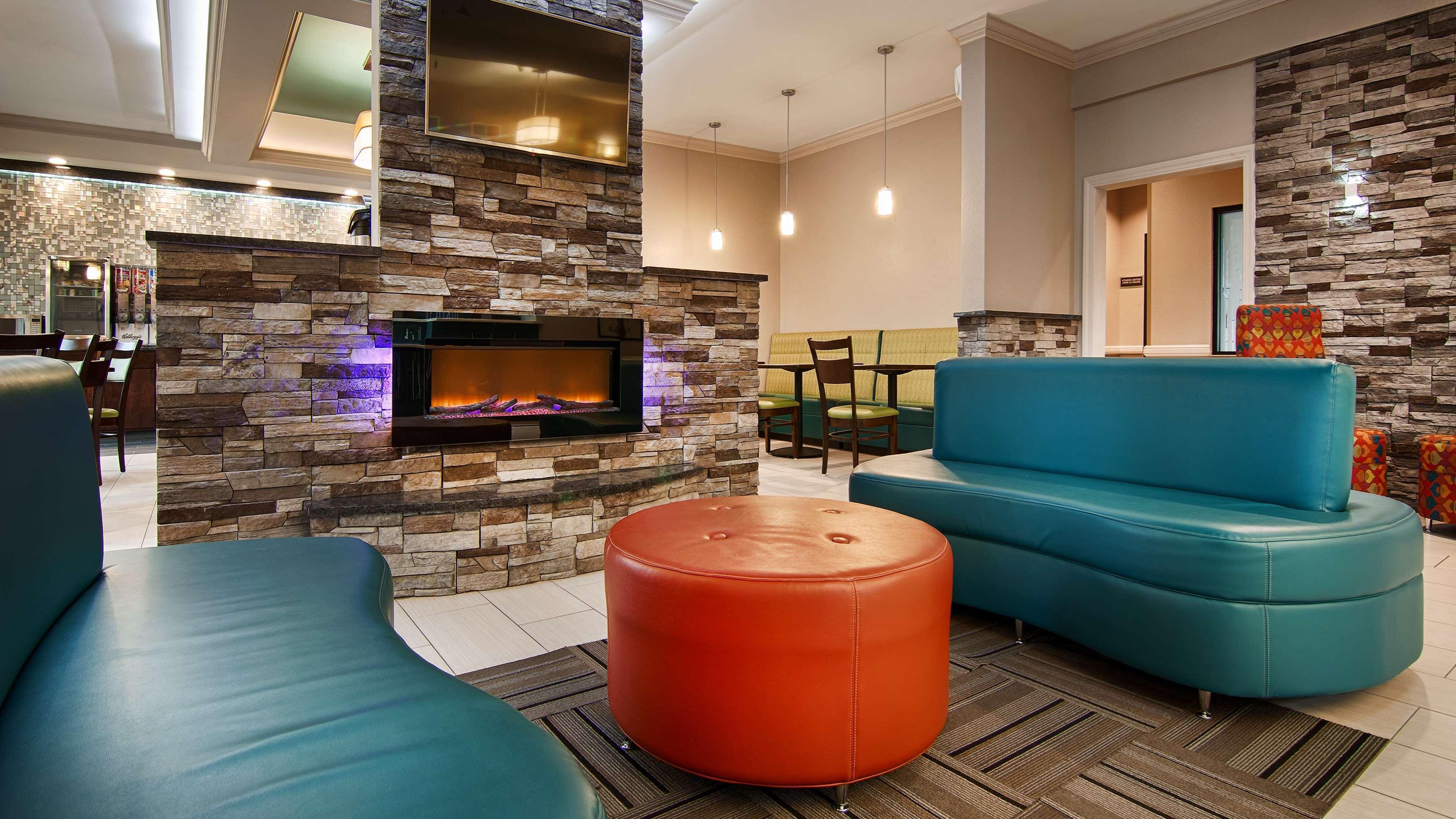 Best Western Elkhart Inn & Suites Εξωτερικό φωτογραφία