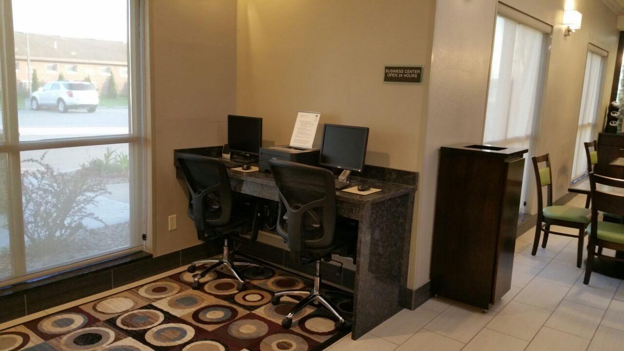 Best Western Elkhart Inn & Suites Εξωτερικό φωτογραφία