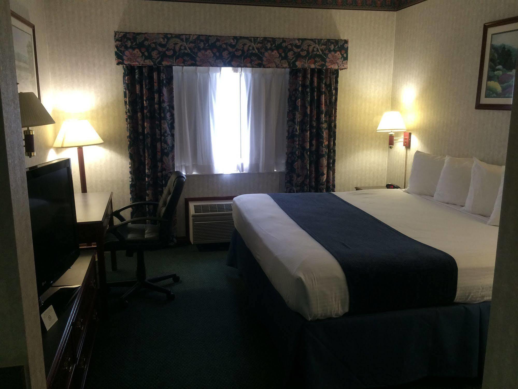 Best Western Elkhart Inn & Suites Εξωτερικό φωτογραφία