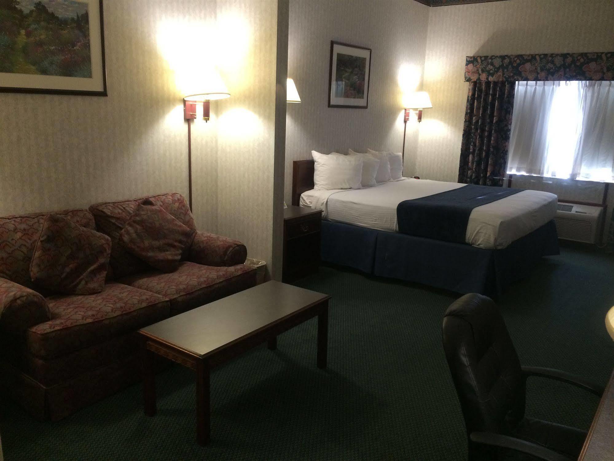 Best Western Elkhart Inn & Suites Εξωτερικό φωτογραφία